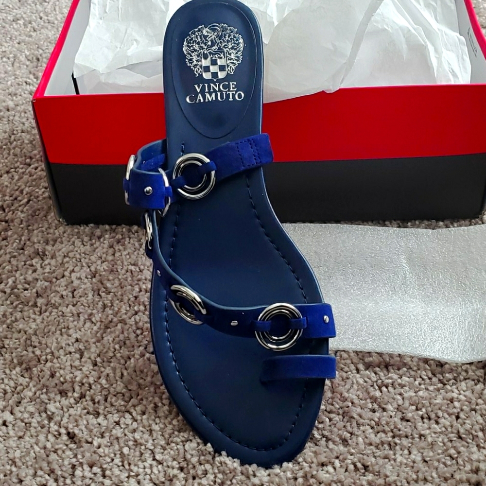 Women flats